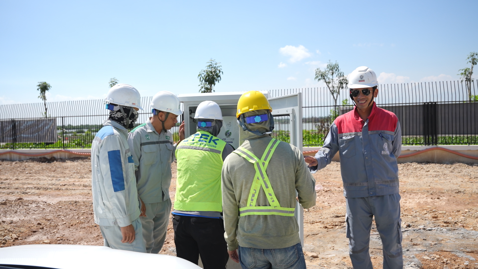 trạm sạc xe điện